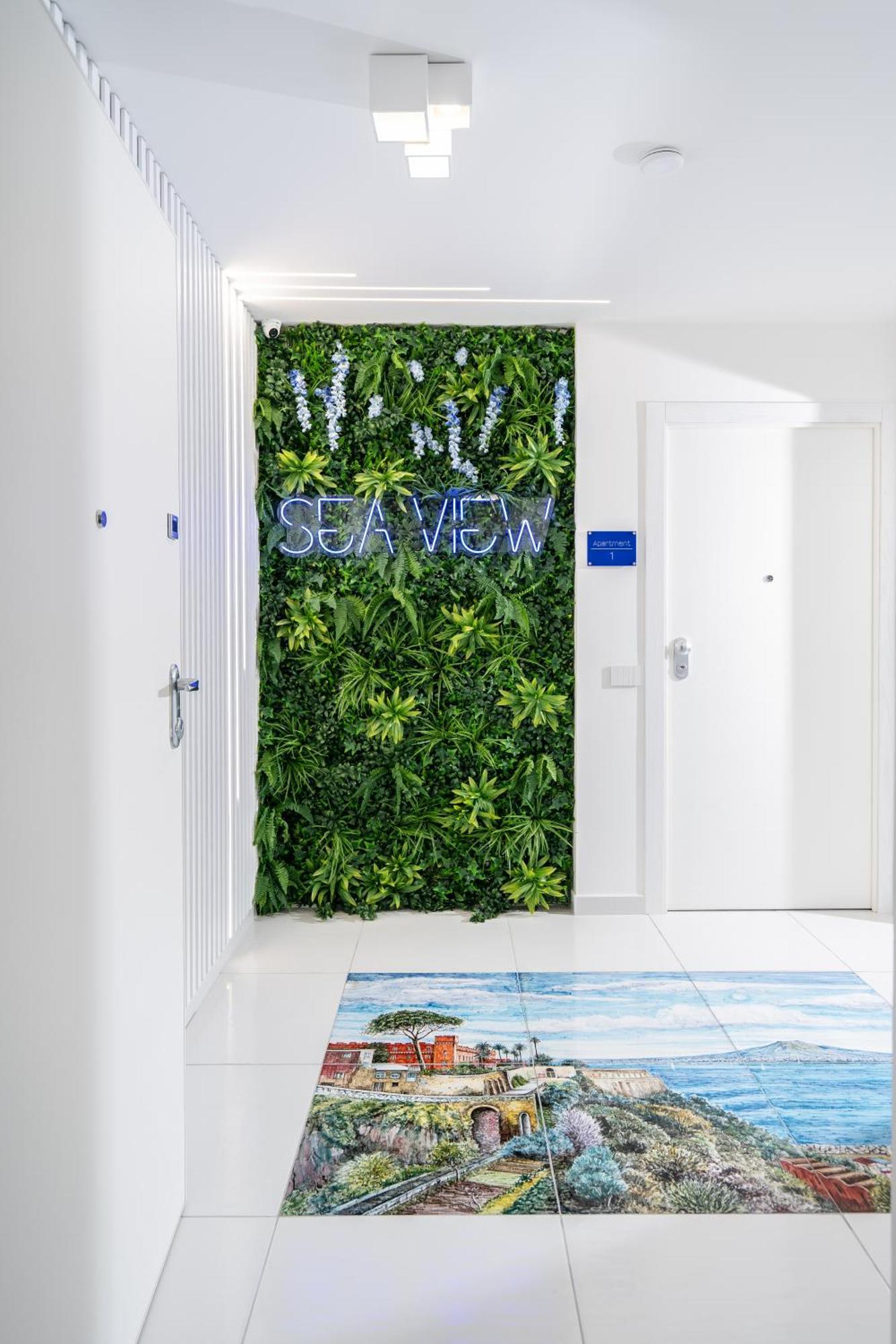 Sea View Deluxe Apartments Vico Equense Eksteriør billede
